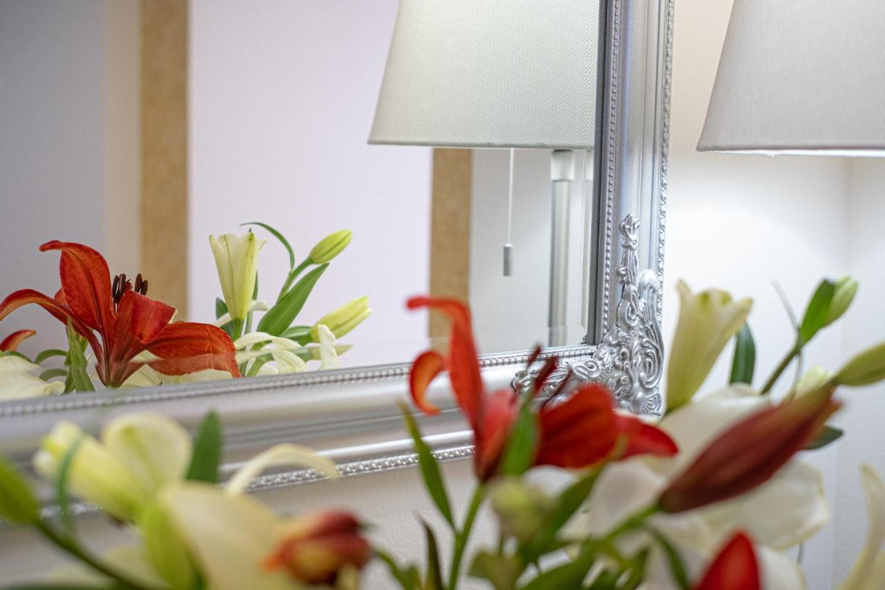 Nadiona Suites Red & Cream Corfu  Ngoại thất bức ảnh